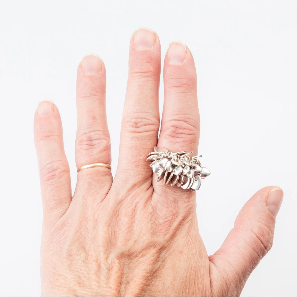 Vintage statement ring heart cluster sterling silver 8 - Picture 8 of 16